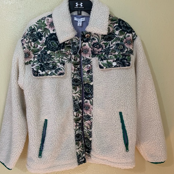Topshop Jackets & Blazers - NWT/Topshop women Sherpa jacket/size 4-6